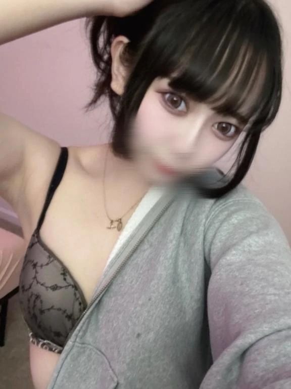 髪あげる仕草ってエロくて幸